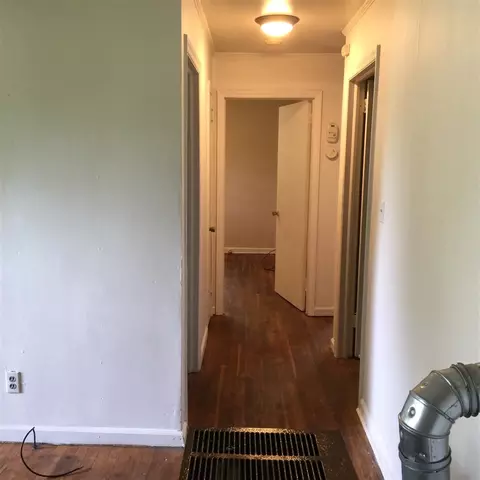 1470 Maplewood Dr, Durham, NC 27704 photo 3