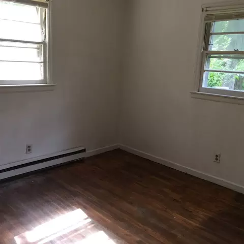 1470 Maplewood Dr, Durham, NC 27704 photo 5