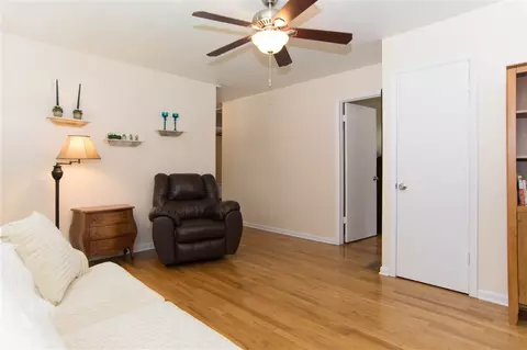 706 E Joyner St, Clayton, NC 27520 photo 5