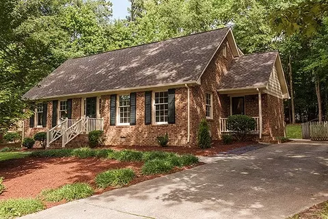 15 Dalton Ct, Durham, NC 27705 photo 2