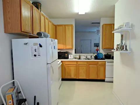 1808 Eagle Beach Ct, Raleigh, NC 27610 photo 6