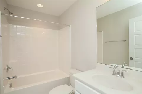 1133 Metropolitan Dr NE, Durham, NC 27713 photo 23