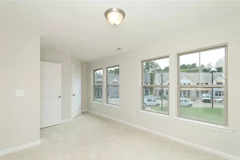 1133 Metropolitan Dr NE, Durham, NC 27713 photo 20