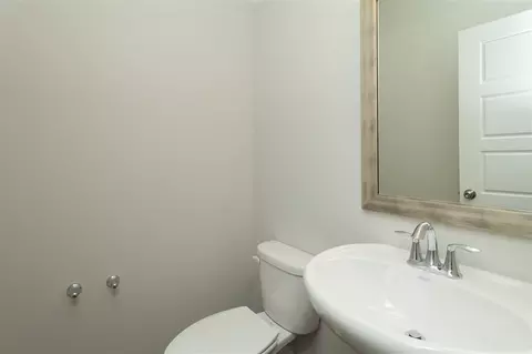 1133 Metropolitan Dr NE, Durham, NC 27713 photo 11