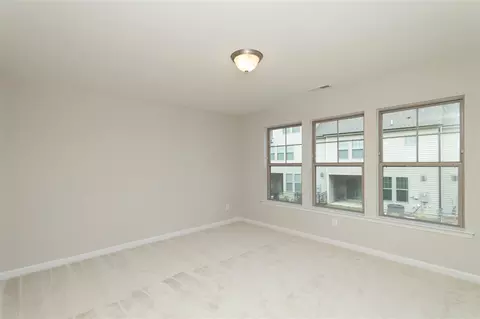 1133 Metropolitan Dr NE, Durham, NC 27713 photo 12