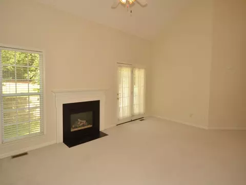 222 Tecumseh Ct, Raleigh, NC 27607 photo 12