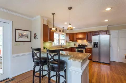 6409 Arnold Rd, Raleigh, NC 27607 photo 7