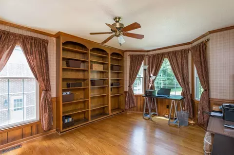 6409 Arnold Rd, Raleigh, NC 27607 photo 10