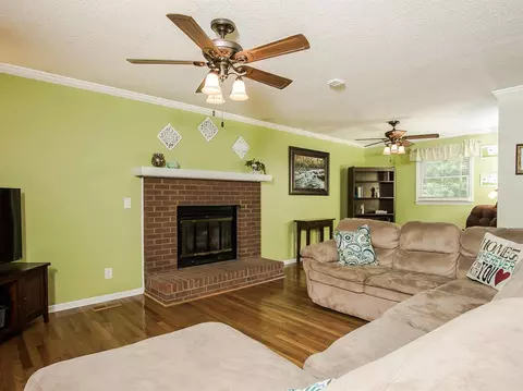603 Chivalry Dr, Durham, NC 27703 photo 4