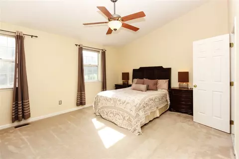 5002 Rolling Meadows Dr, Durham, NC 27703 photo 9
