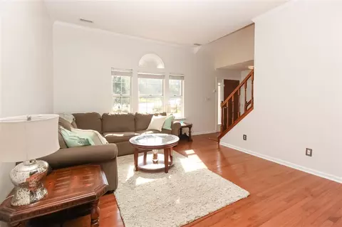 5002 Rolling Meadows Dr, Durham, NC 27703 photo 6