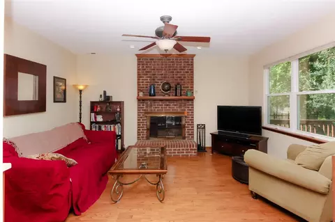 5002 Rolling Meadows Dr, Durham, NC 27703 photo 4