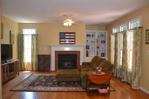 100 Barnes Spring Ct, Cary, NC 27519 photo 6