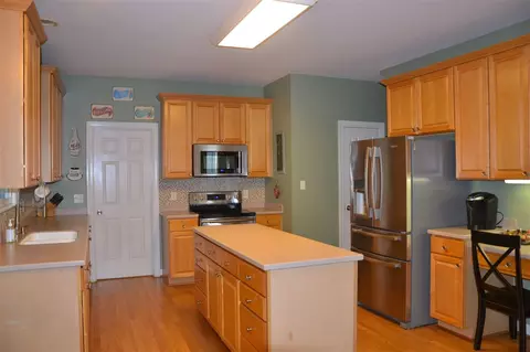 100 Barnes Spring Ct, Cary, NC 27519 photo 9