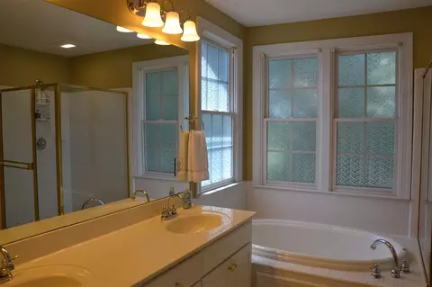 100 Barnes Spring Ct, Cary, NC 27519 photo 12