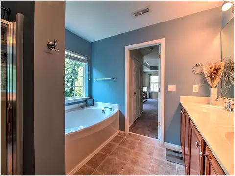 1916 Carnation Dr, Durham, NC 27703 photo 15