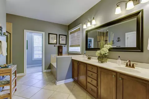 310 Brandywine Dr, Raleigh, NC 27607 photo 12