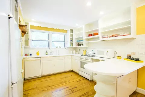 2726 Stuart Dr, Durham, NC 27707 photo 8