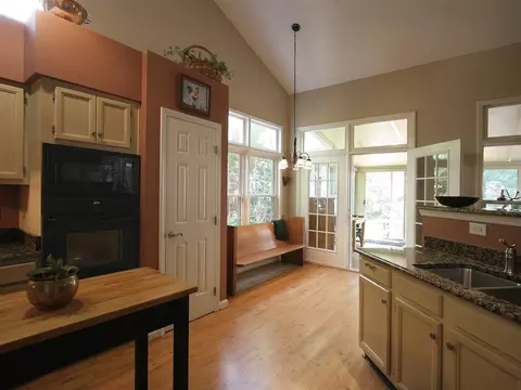 110 Crestpoint Ct, Cary, NC 27513 photo 7