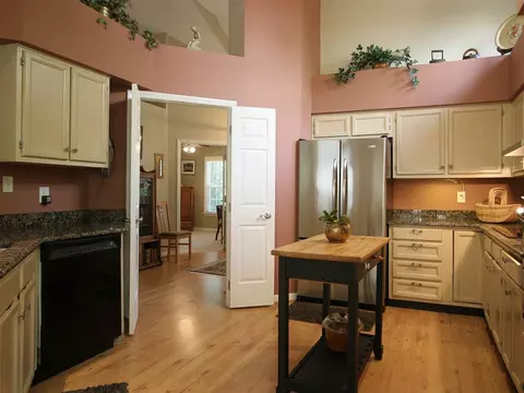 110 Crestpoint Ct, Cary, NC 27513 photo 4