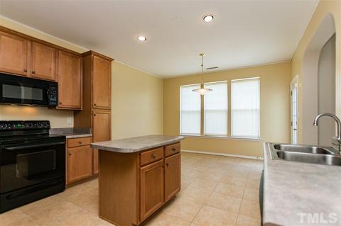 8313 Rubblestone Path, Raleigh, NC 27613 photo 10