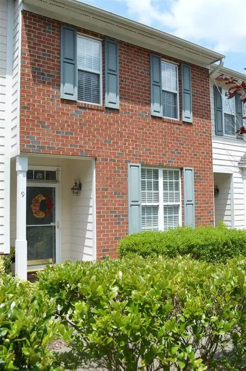 9 Signet Dr, Durham, NC 27704 photo 2