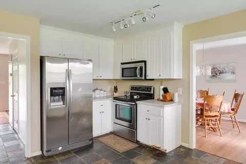 901 Sunrise Dr, Garner, NC 27529 photo 4