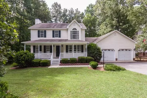 1601 Middle Ridge Dr, Willow Spring, NC 27592 photo 1