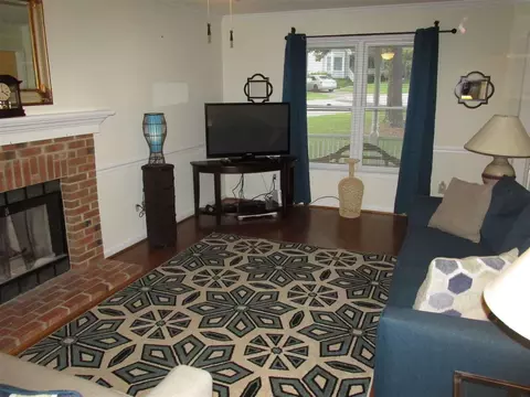2 Christopher Ct, Durham, NC 27704 photo 6
