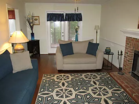 2 Christopher Ct, Durham, NC 27704 photo 8