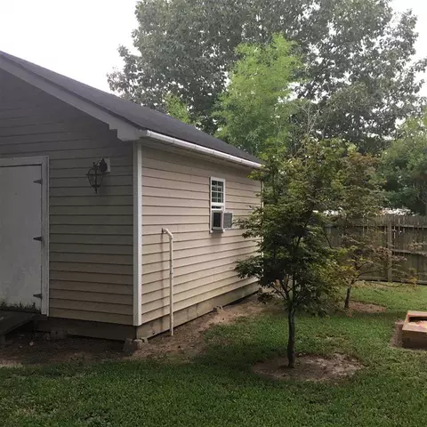 302 N 10th St, Erwin, NC 28339 photo 9