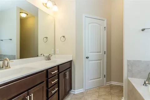 105 Mesquite Dr, Durham, NC 27703 photo 15