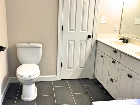 102 Silverridge Ct, Cary, NC 27513 photo 17