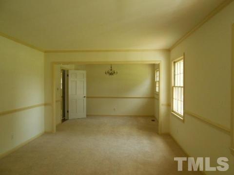 50 First St, Smithfield, NC 27577 photo 4