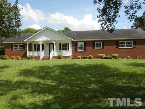 50 First St, Smithfield, NC 27577 photo 1
