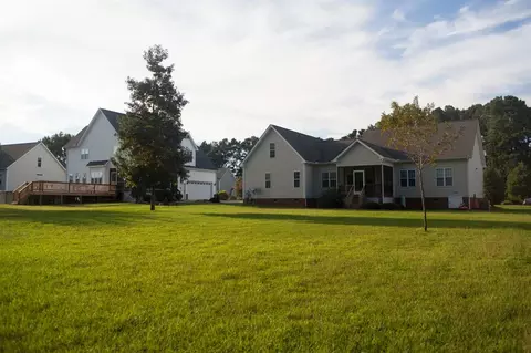 114 Coaster Ct, Angier, NC 27501 photo 3