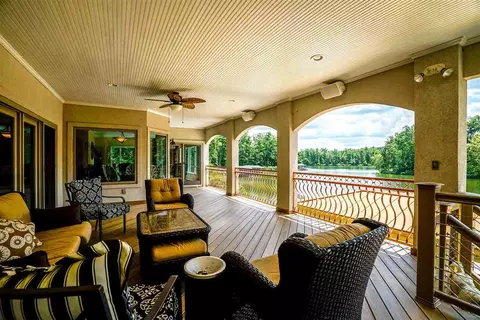 980 Crystal Forest Dr, Semora, NC 27343 photo 5
