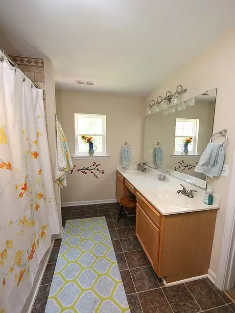 18 Epping Ct, Durham, NC 27703 photo 8