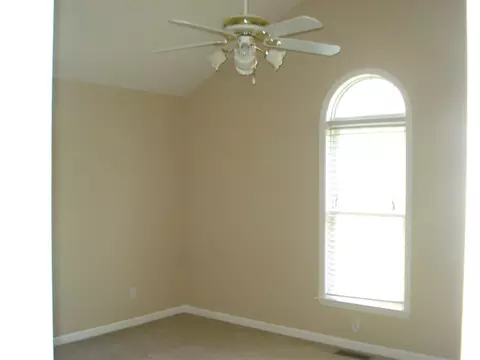 233 Wendy Pl, Benson, NC 27504 photo 9