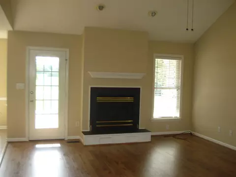 233 Wendy Pl, Benson, NC 27504 photo 2