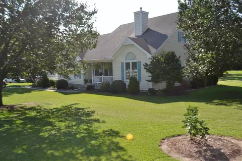 102 Pine Needle Dr, Angier, NC 27501 photo 3