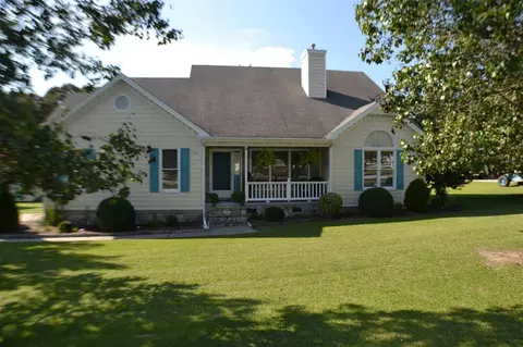 102 Pine Needle Dr, Angier, NC 27501 photo 1