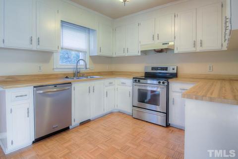 1309 Pineview Dr, Garner, NC 27529 photo 6
