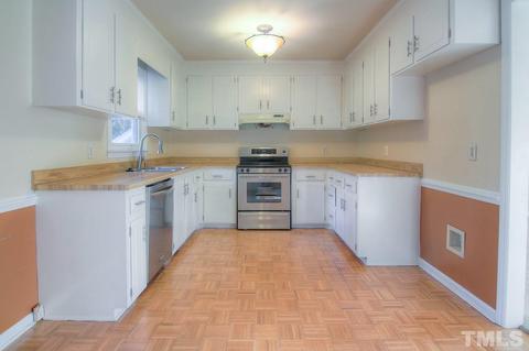 1309 Pineview Dr, Garner, NC 27529 photo 9