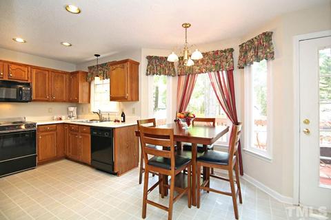 3604 Singleleaf Ln, Raleigh, NC 27616 photo 9