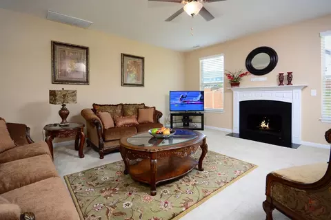 119 Windrush Ln, Durham, NC 27703 photo 4