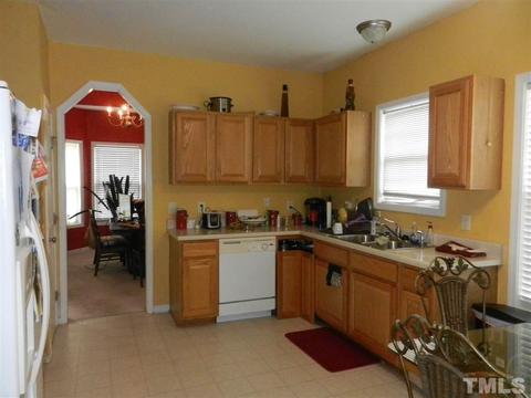 121 Reno Ave, Garner, NC 27529 photo 9