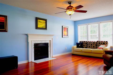6901 Stevens Oaks Dr, Garner, NC 27529 photo 4