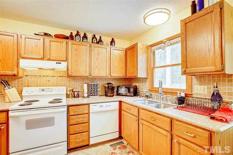 1413 Vanguard Pl, Durham, NC 27713 photo 8