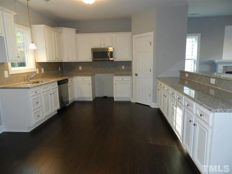 93 Tarpon Dr, Benson, NC 27504 photo 8